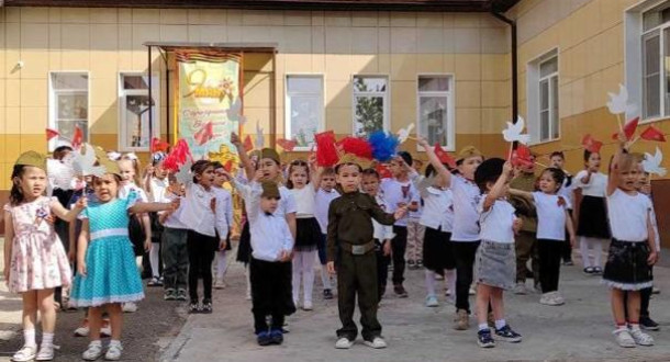 В детских садах